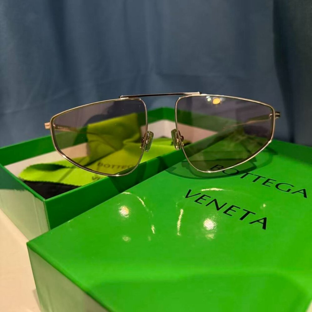 Bottega Veneta BV1466S 005 Aviator Sunglasses Gold Metal Frame 59-19-140 XL